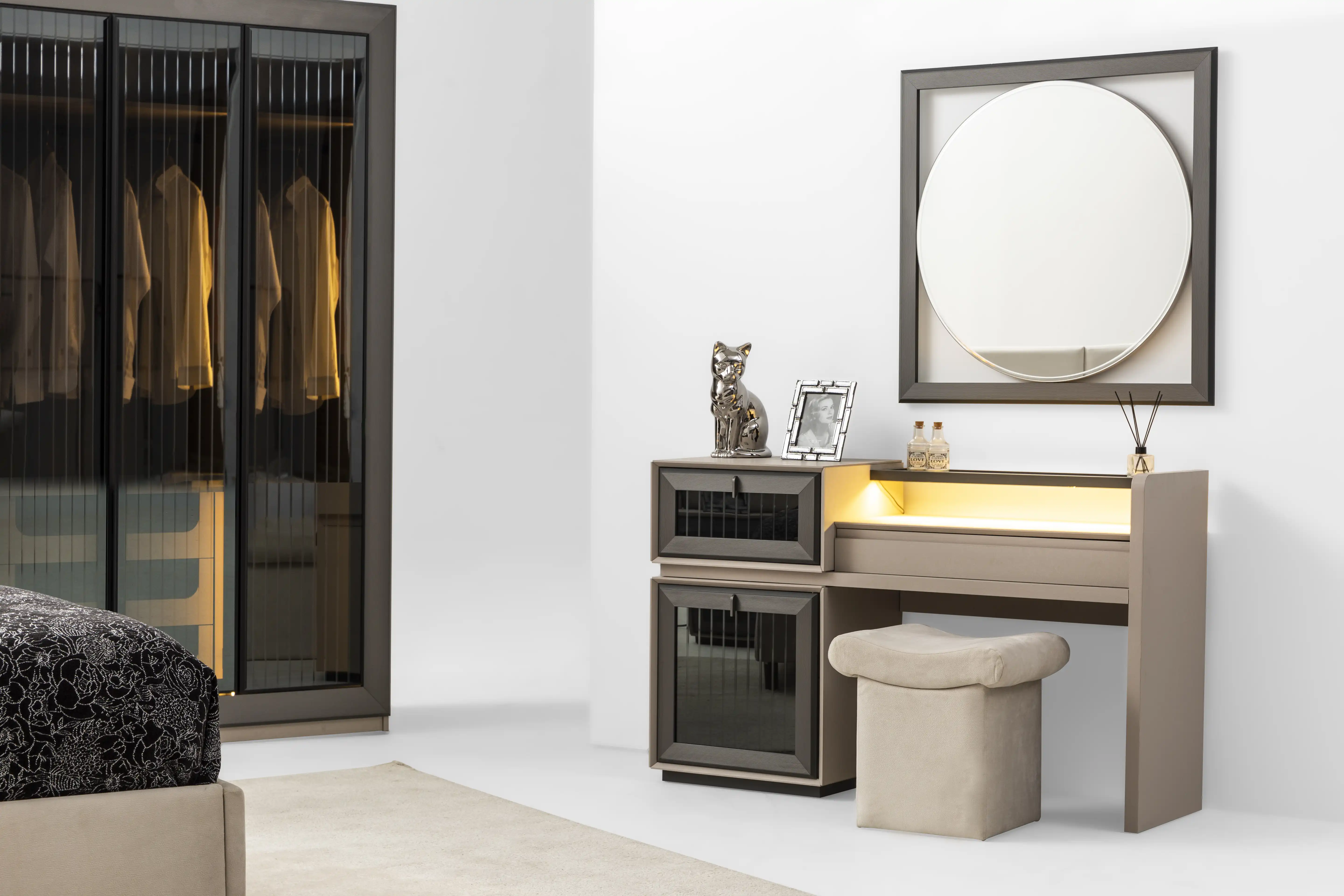 TESLA YATAK ODASI TAKIMI