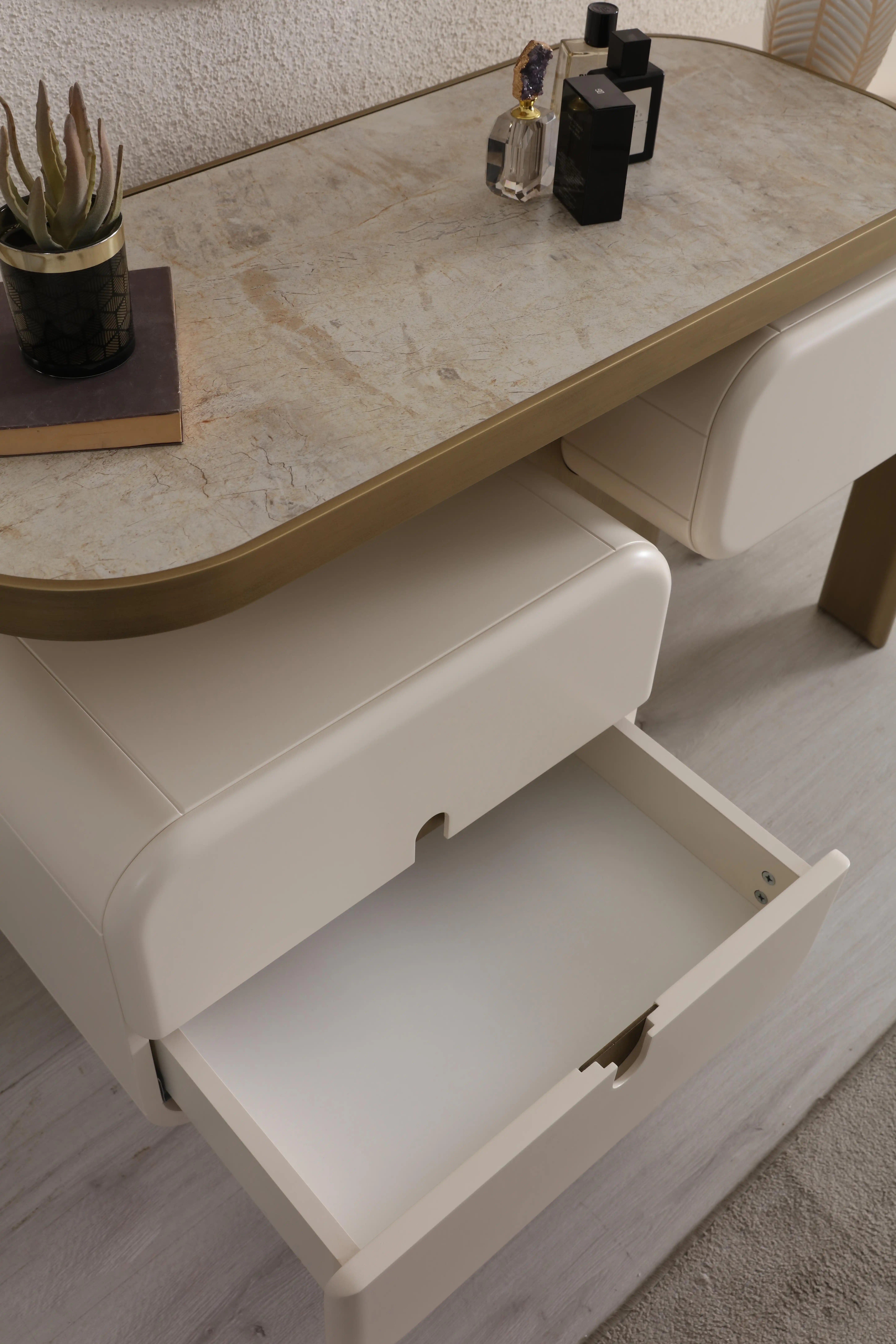 MOLIVO YATAK ODASI TAKIMI